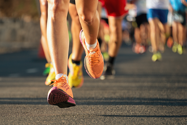 Marathon : entre bénéfices systémiques et risques transitoires. Une vision intégrée des adaptations de l'organisme
