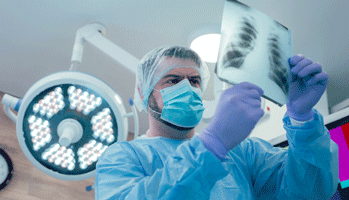 Covid-19&nbsp;: profils et trajectoires des patients sortis de soins critiques