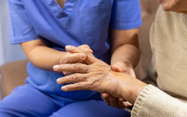 A la uneRhumatisme psoriasique versus PR : un retard diagnostique toujours plus long et une prise en charge initiale moins intensive
