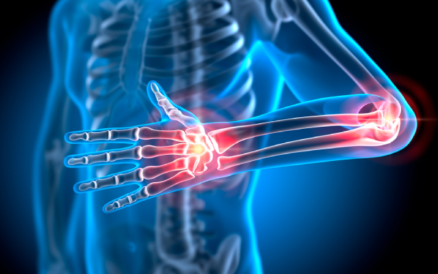 Quelle est la persistance thérapeutique des anti-TNF et des anti-IL17 chez les patients atteints de spondyloarthrite axiale et ayant déjà été exposés aux biothérapies ?